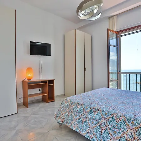 Apartman Guesthost - Amalfi - Salerno