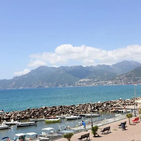 Guesthost - Amalfi -