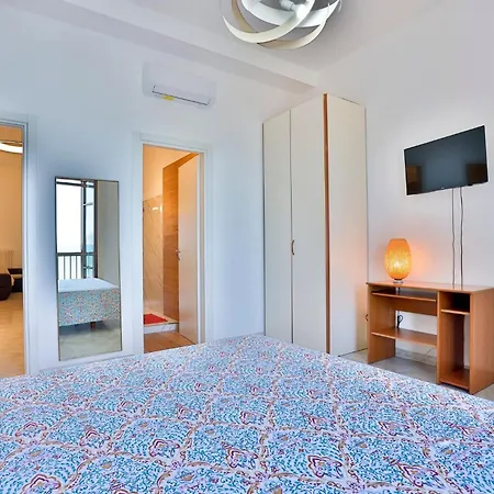 Apartman Guesthost - Amalfi - *
