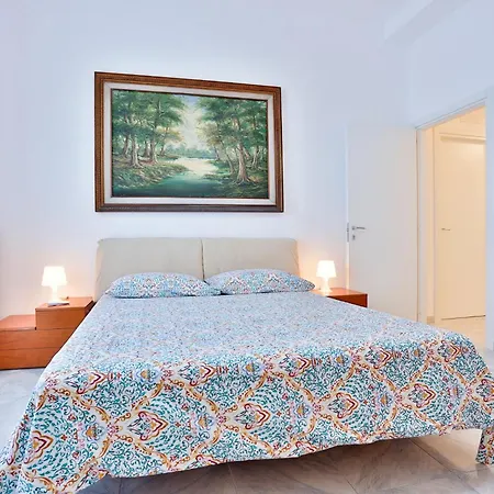 Apartman Guesthost - Amalfi - *